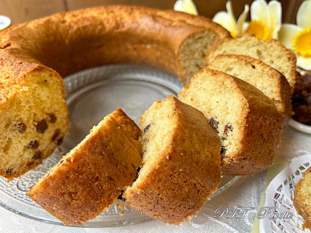 Ciambella con uvetta 8
