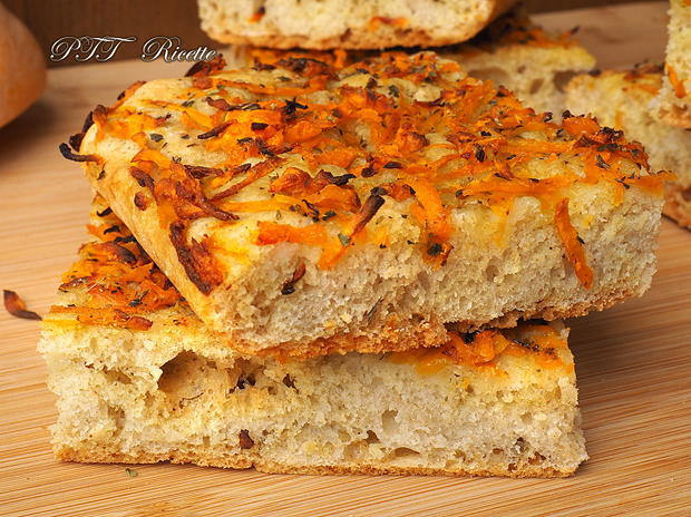 Focaccia veloce con zucca