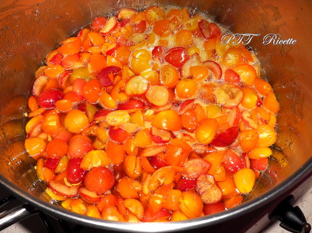 Marmellata di mandarini cinesi Kumquat e ciliegie 4