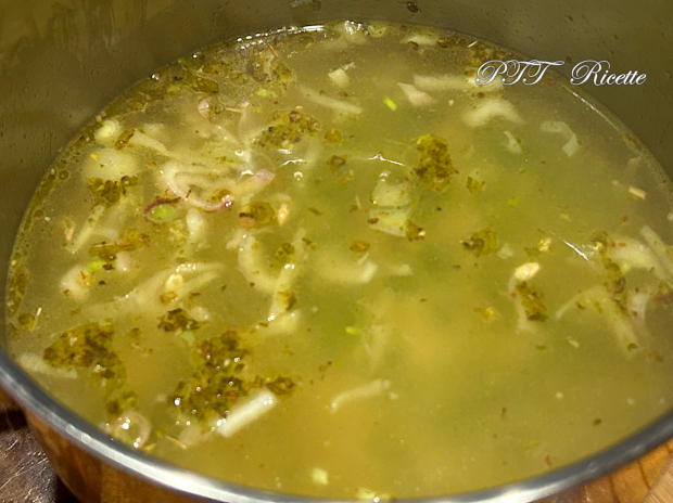 Orzo e piselli spezzati in cottura per assorbimento 3