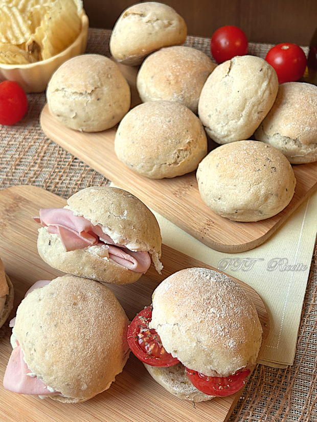Panini bocconcini all'origano 11