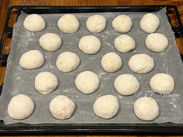 Panini bocconcini all'origano 7