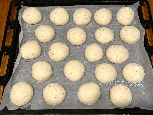Panini bocconcini all'origano 8