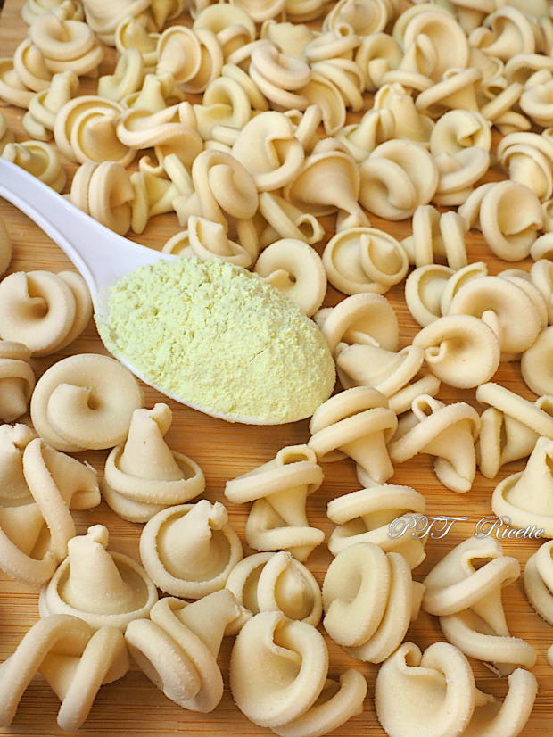 Pasta funghi di farina di piselli e semola con Pasta Maker Philips 5