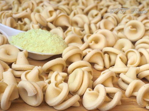 Pasta funghi di farina di piselli e semola con Pasta Maker Philips