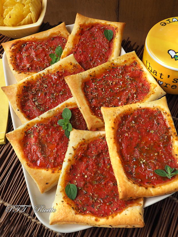 Sfogliatine al pomodoro e origano 4