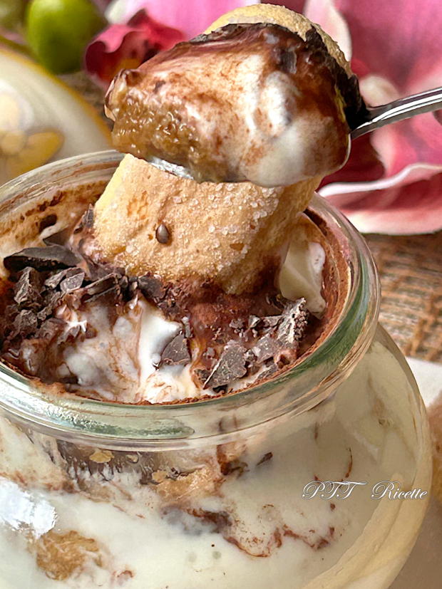 Tiramisù light con yogurt greco 15