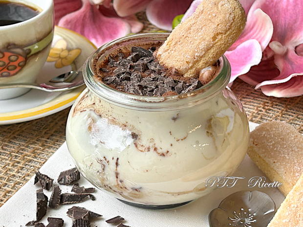 Tiramisù light con yogurt greco
