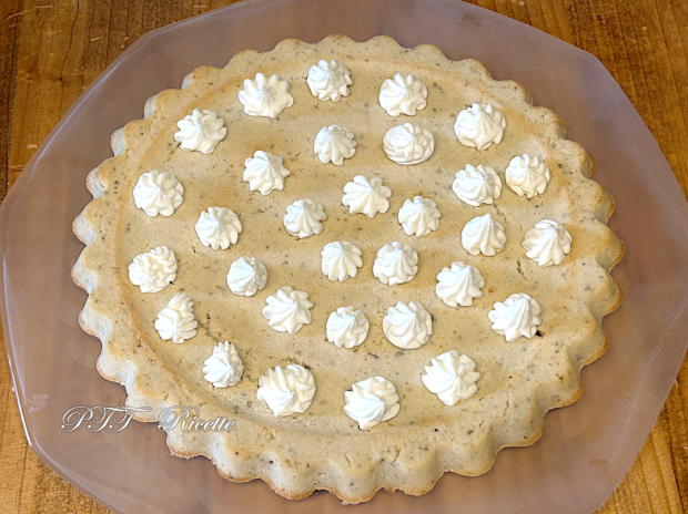 Torta-focaccia con formaggio fresco spalmabile e prosciutto cotto 4